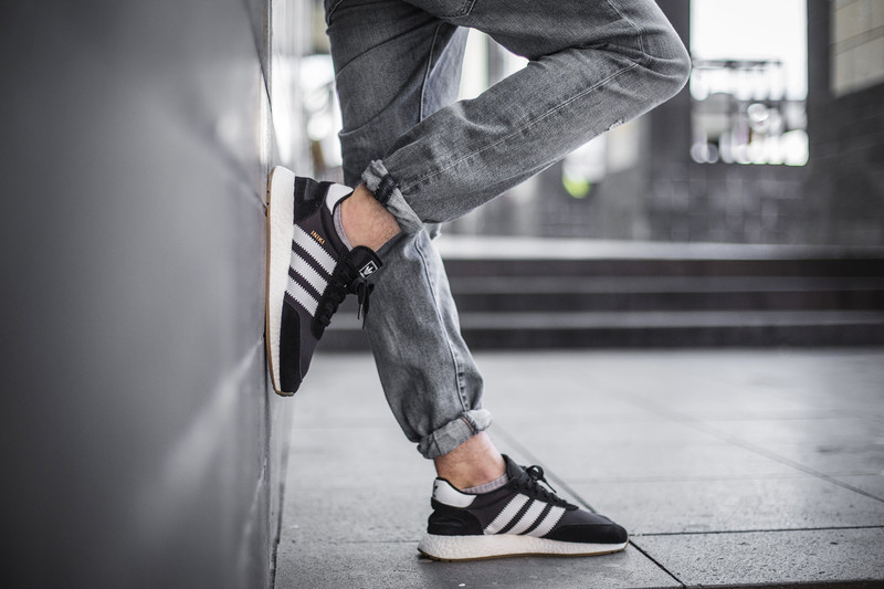 Adidas iniki black white hotsell